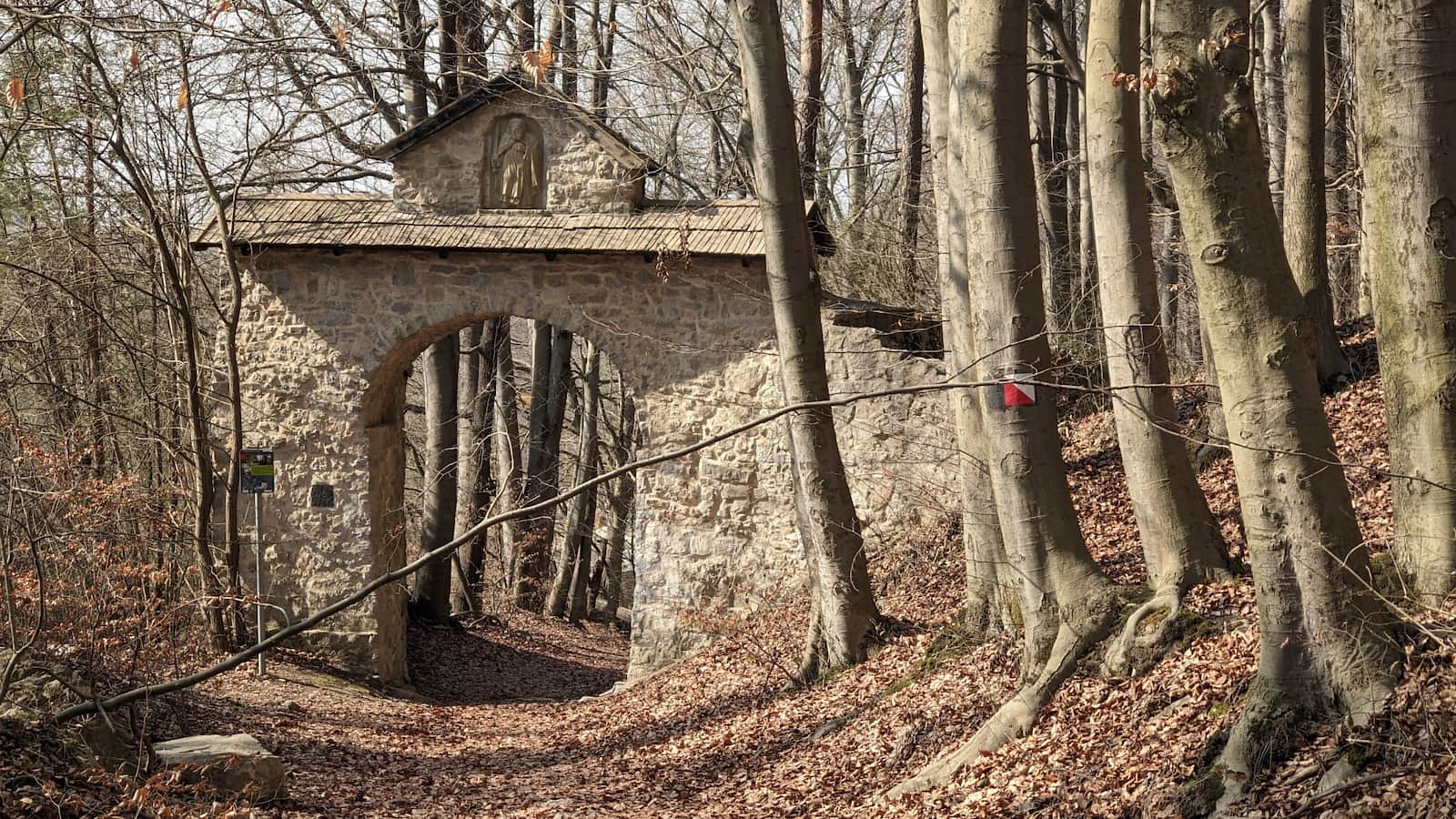 Brama Siedlecka w Dolinie Eliaszówki