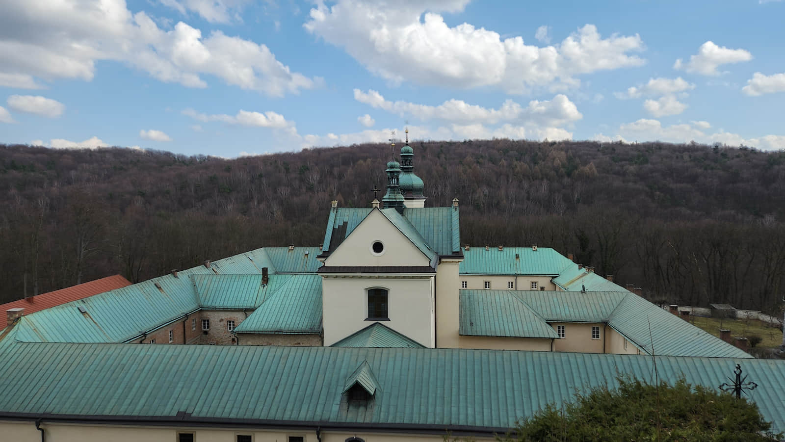 Klasztor karmelitów bosych w Czernej