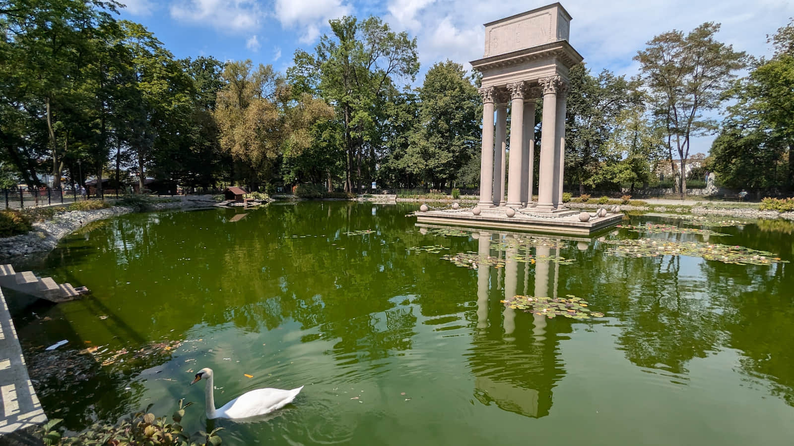 Park Strzelecki i Mauzoleum Bema