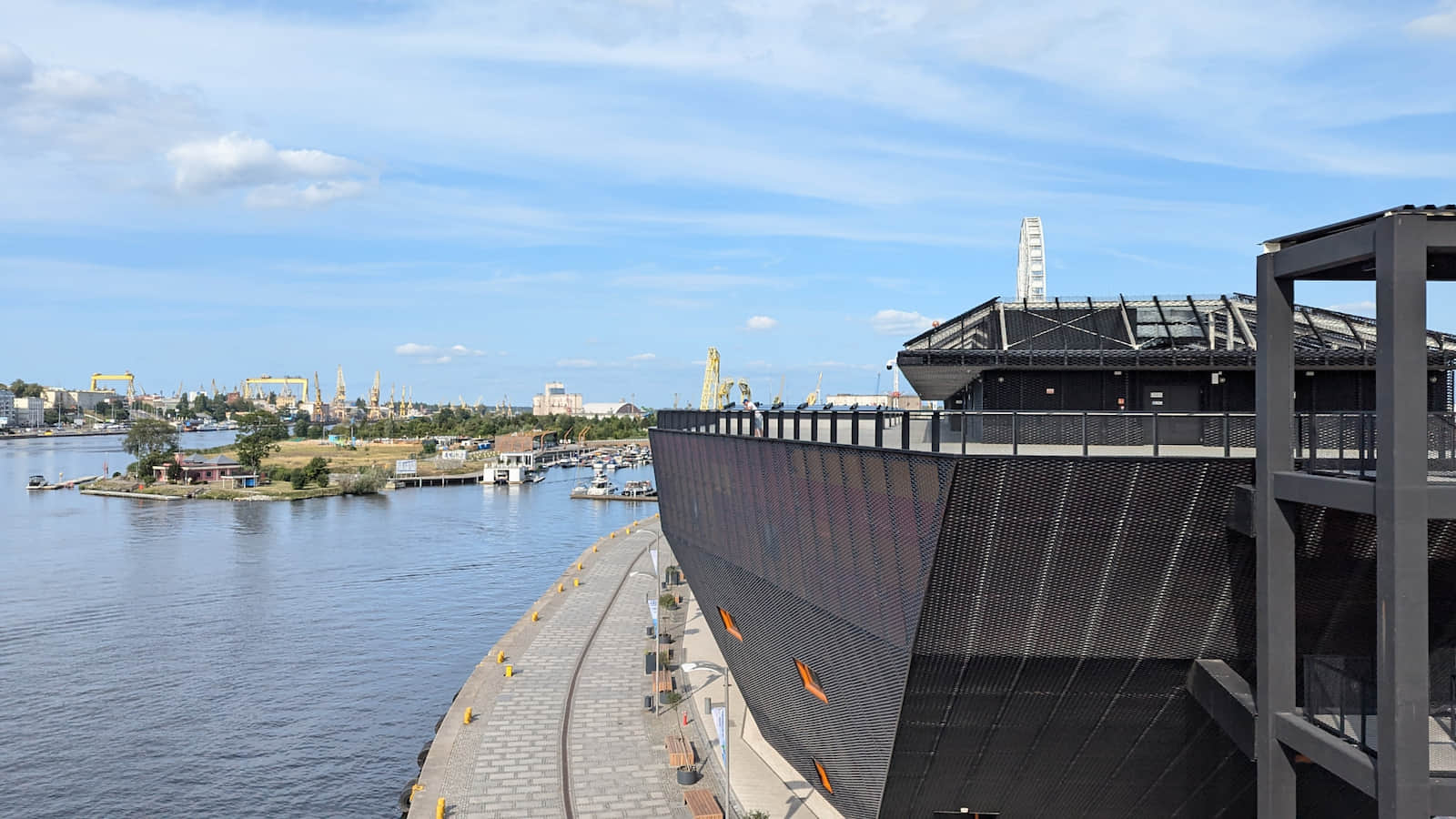 Taras widokowy na szczycie Centrum Nauki Morskiej