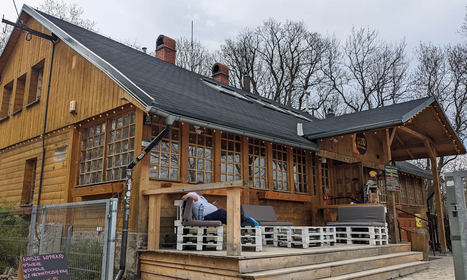 Schronisko - gospoda na Dębowcu