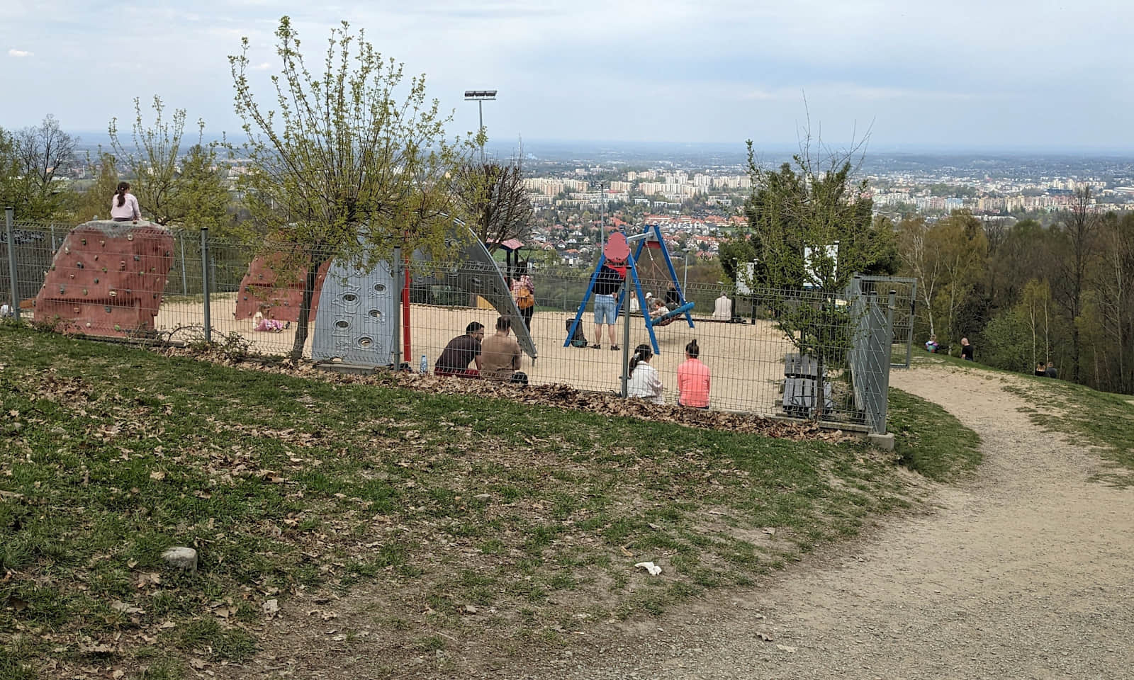 Plac zabaw na Dębowcu