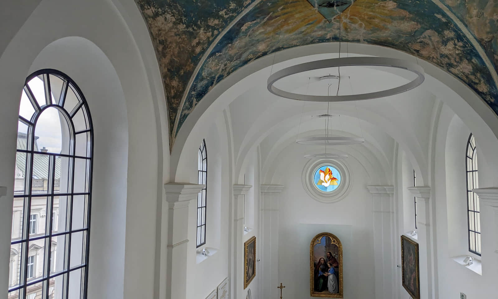 Zamek Książąt Sułkowskich. Odnowione wnętrze zamkowej kaplicy św. Anny