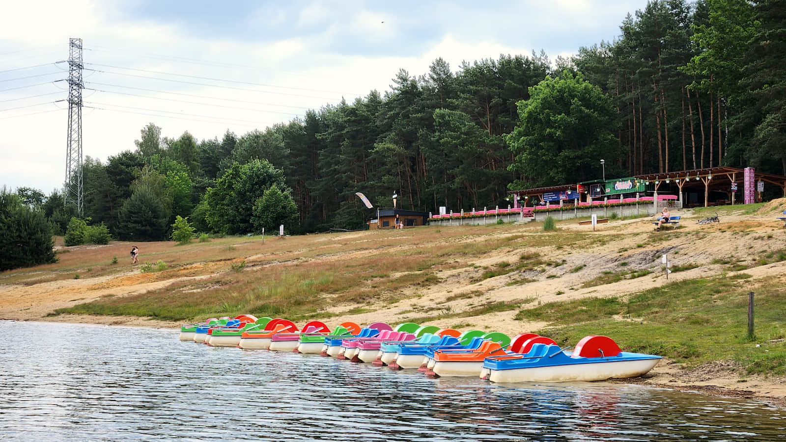 Plaże, campingi i gastronomia