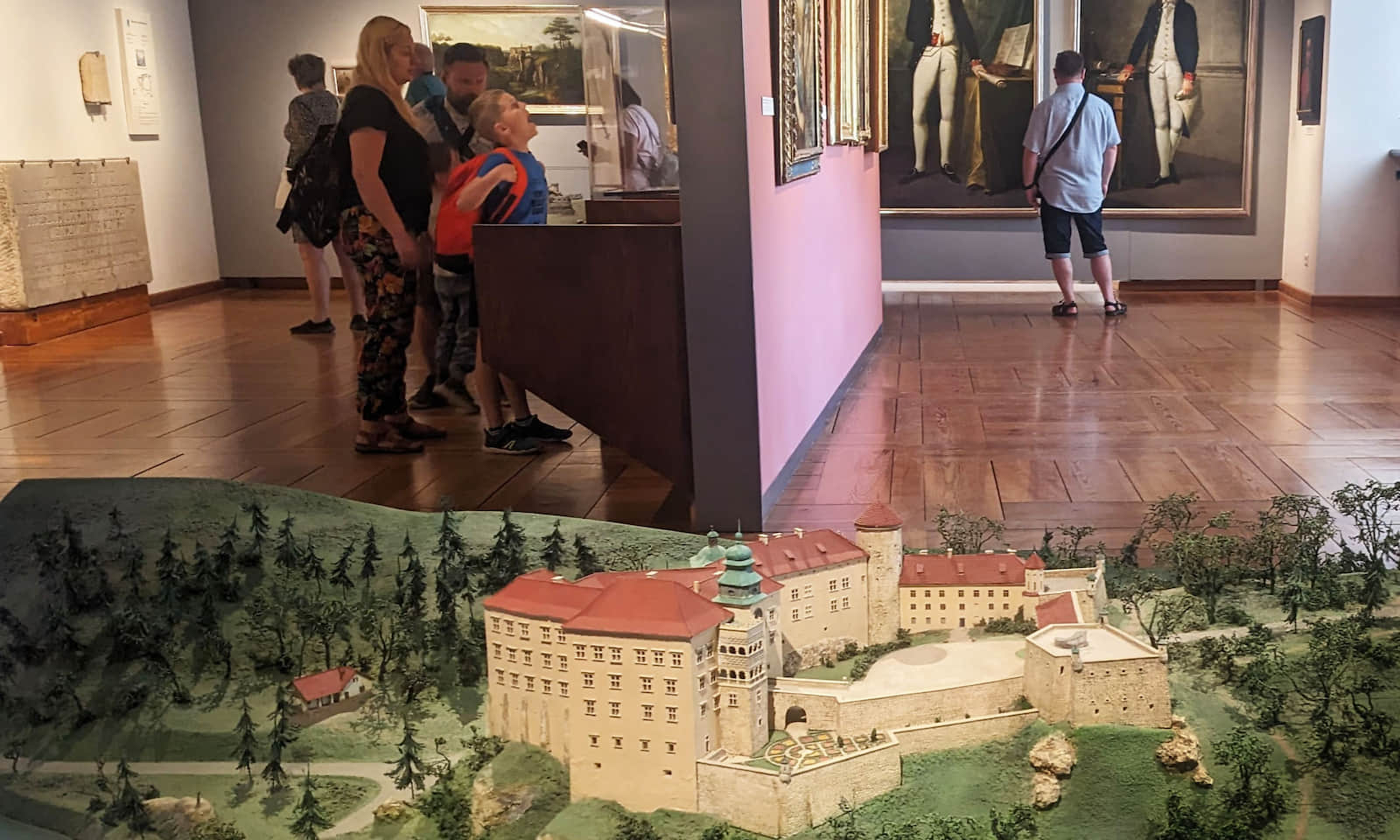 Pieskowa Skała, wystawa Historia Pieskowj Skały