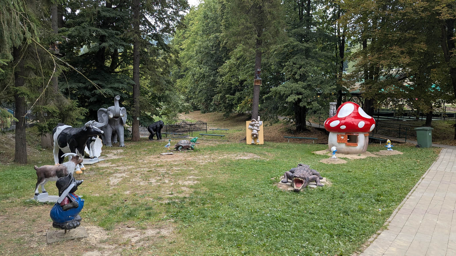 Wysowa Zdrój - ciekawy plac zabaw przy ośrodku Zacisze
