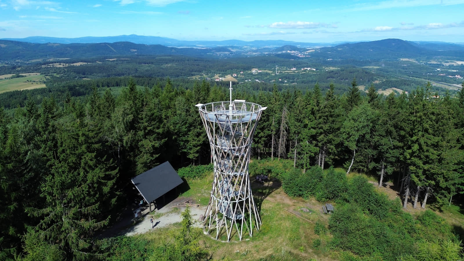 Borowa Mountain – the highest peak of the Wałbrzych Mountains