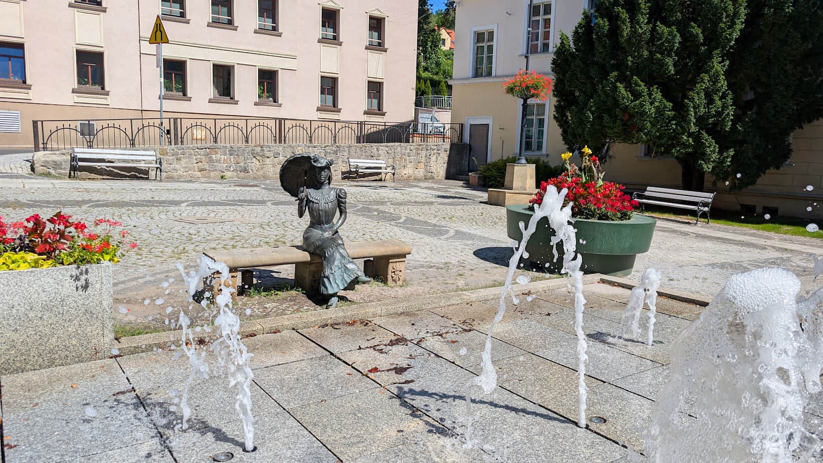 Ławeczka Charlotty na Placu Zdrojowym 