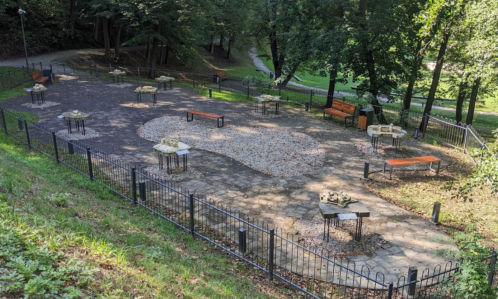 Nowy Wiśnicz, makiety zamków w Parku 400-lecia