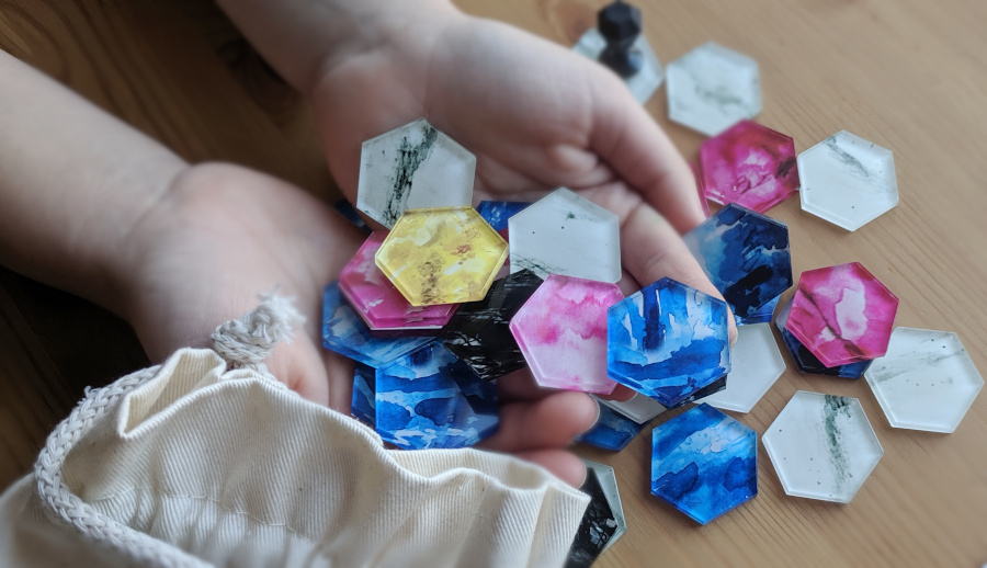 Gra Minerały, Wydawnictwo IUVI Games