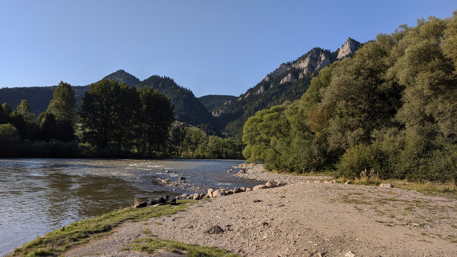 Beach in Czerwony Klasztor