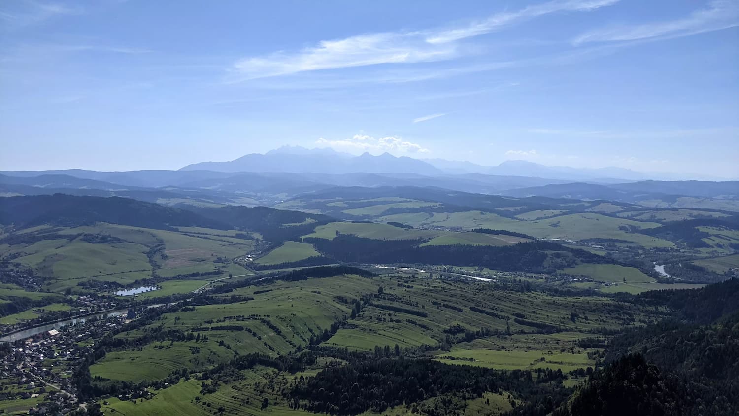 Trzy Korony - widok na Tatry