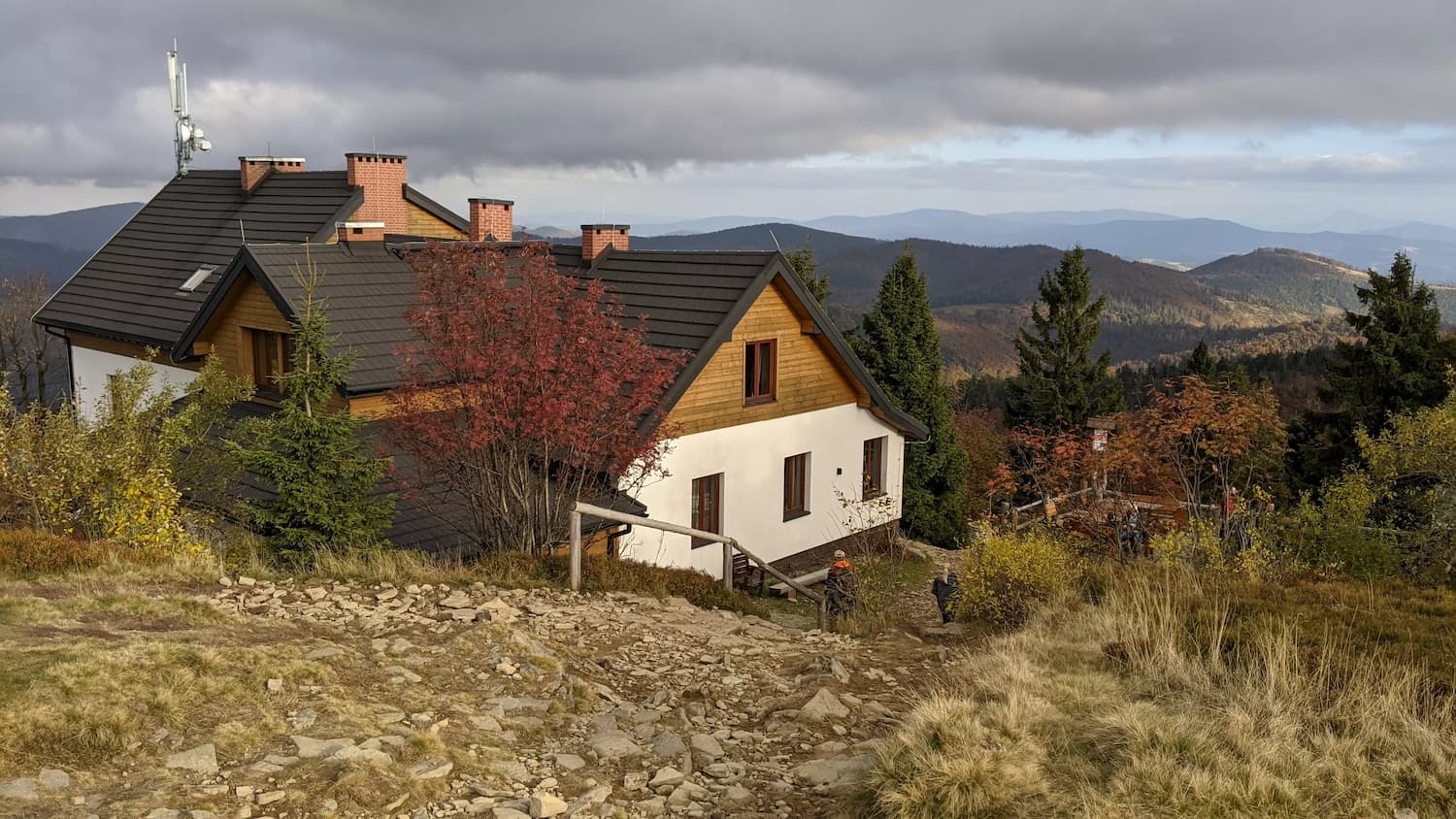 Wielka Racza - schronisko