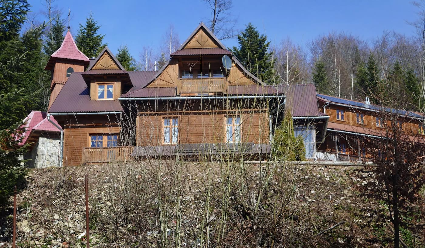 Śnieżnica, ośrodek rekolekcyjny, Gruszowiec