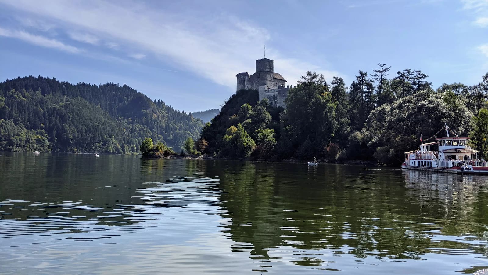 Niedzica Castle - view from the ferry