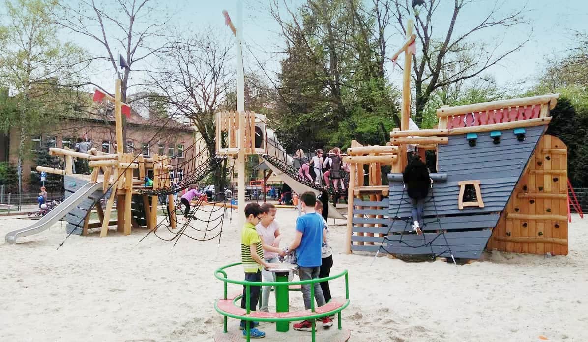 Plac zabaw przy ul. Grottgera (Młynówka Królewska)