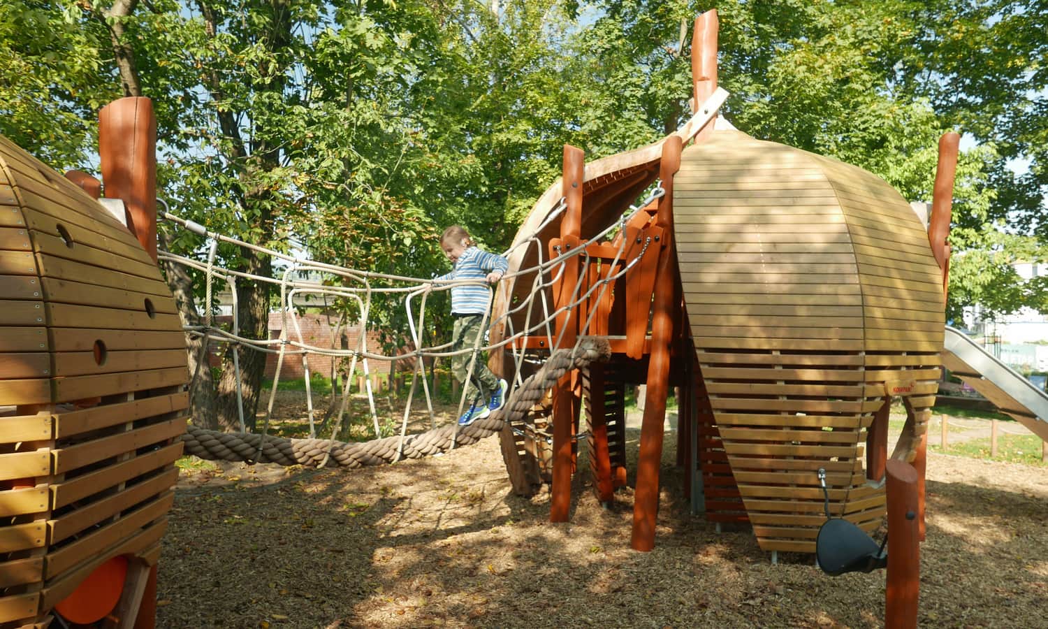 Ogród Kasztanowy - kasztanowe domki