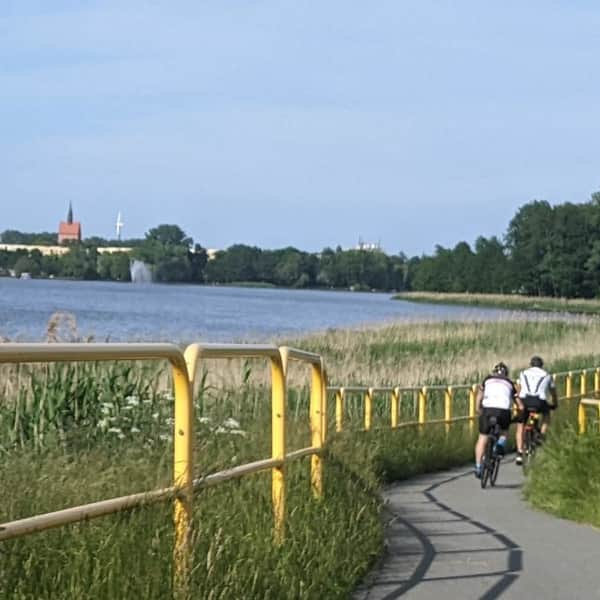Wokół jeziora w Nowogardzie - ścieżka rowerowa i spacerowa