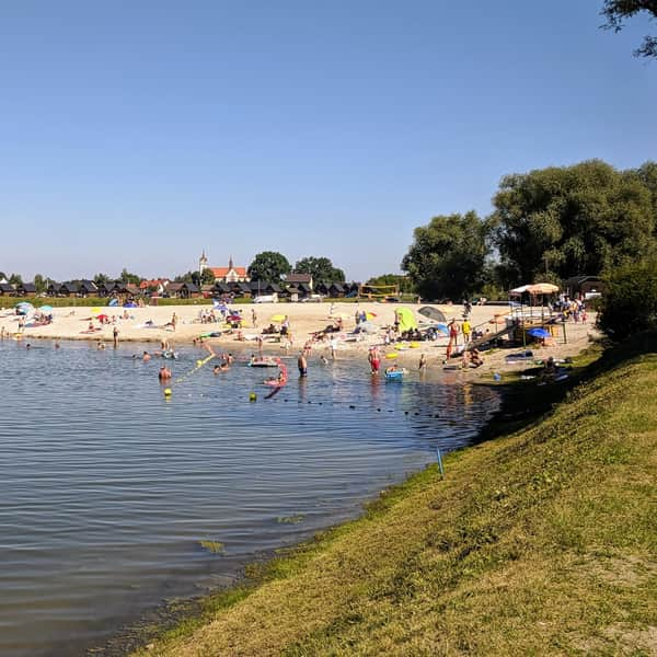 Bobrowe Rozlewisko w Niepołomicach - plaża, kąpielisko, łowisko