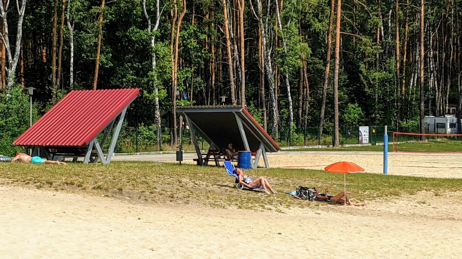 Chechło Reservoir in Trzebinia - barbecue areas