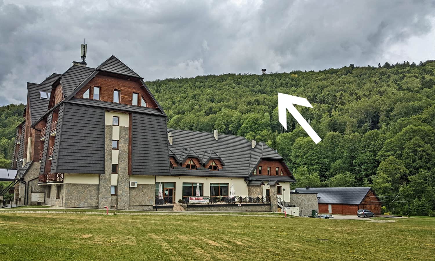 Muczne, Forestry Promotion Center and viewing tower on Jeleniowatym