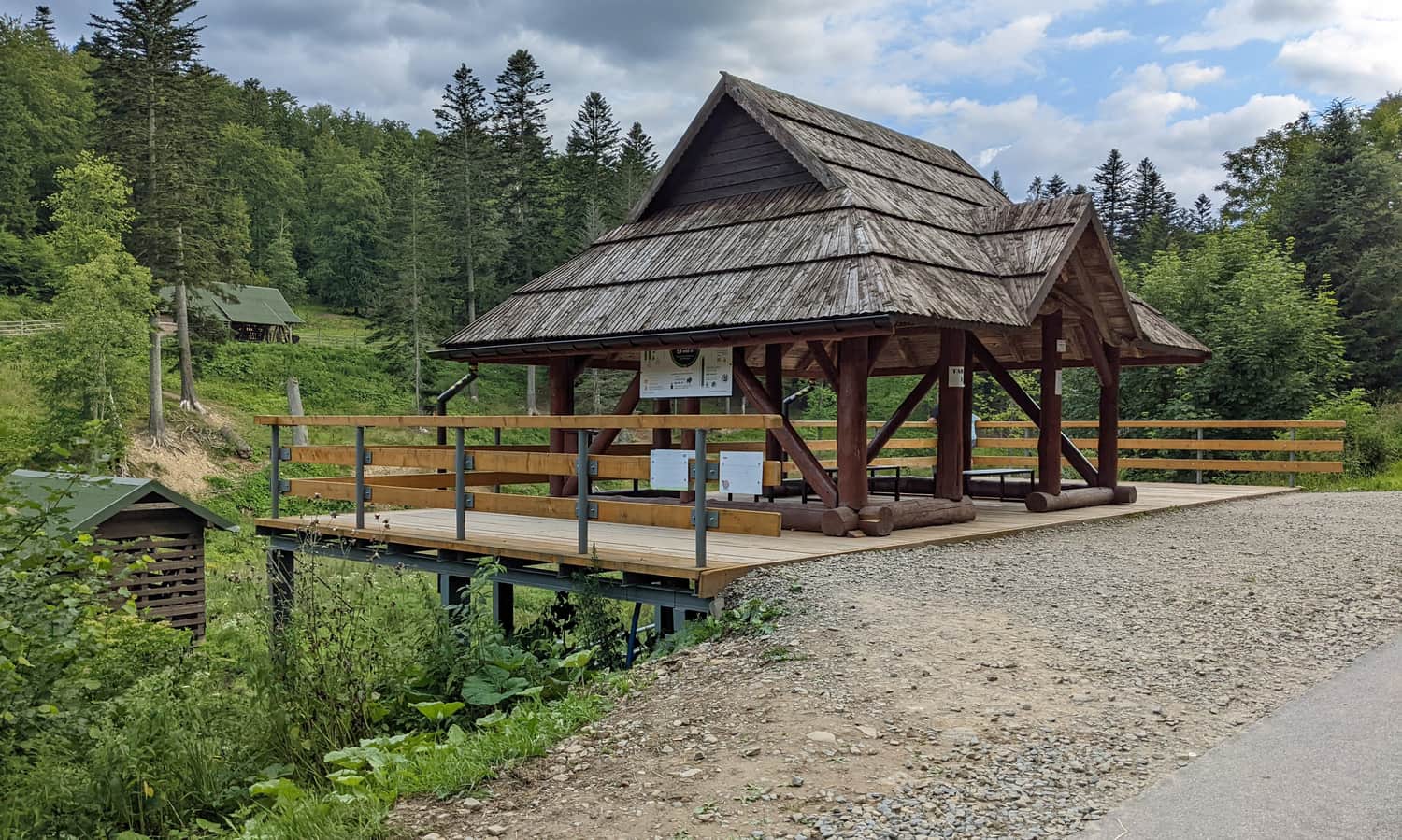 Muczne, Zagroda Pokazowa Żubrów - taras widokowy