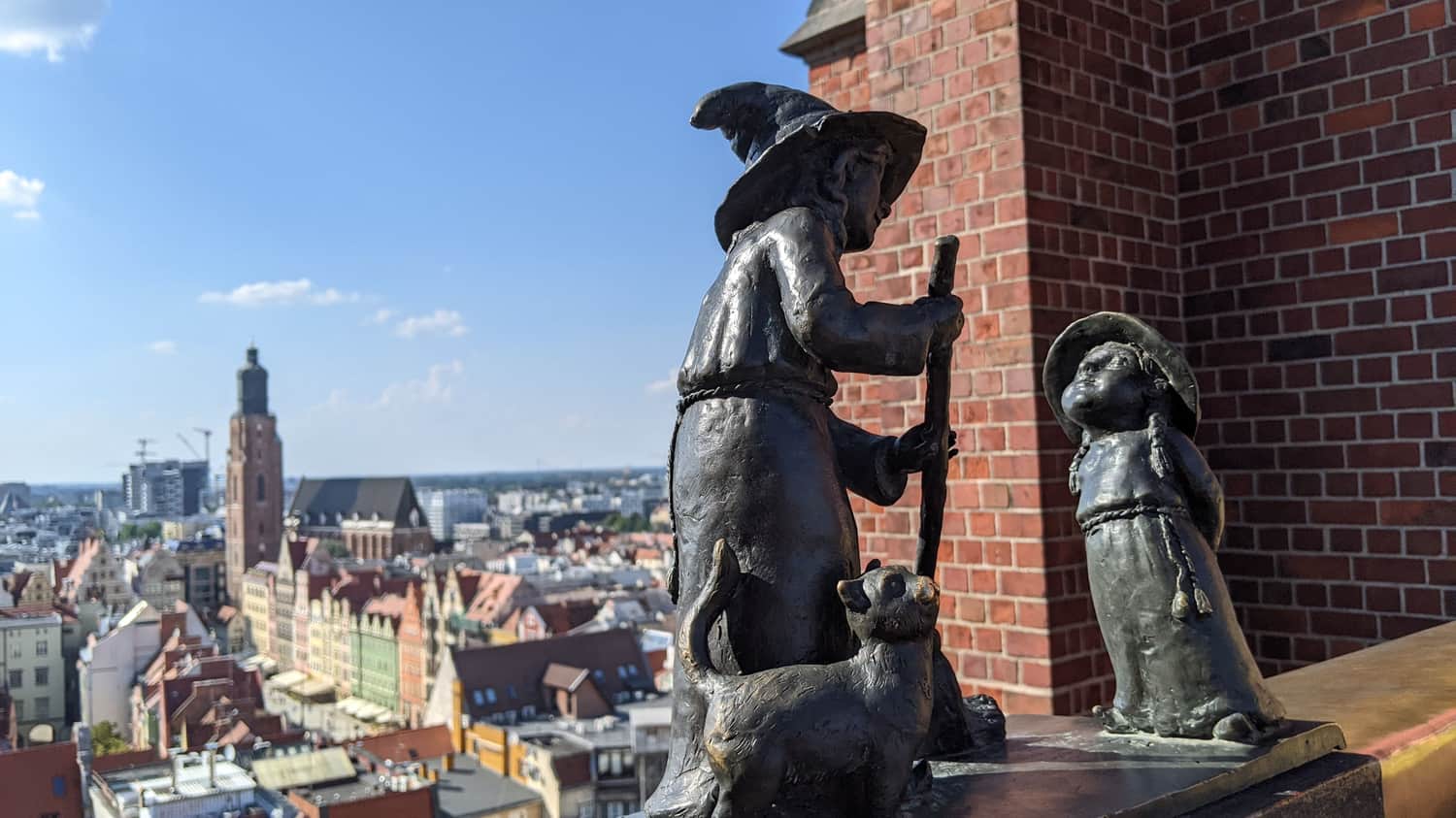 Tekla i Martynka oraz widok na Wrocław z Mostka Czarownic