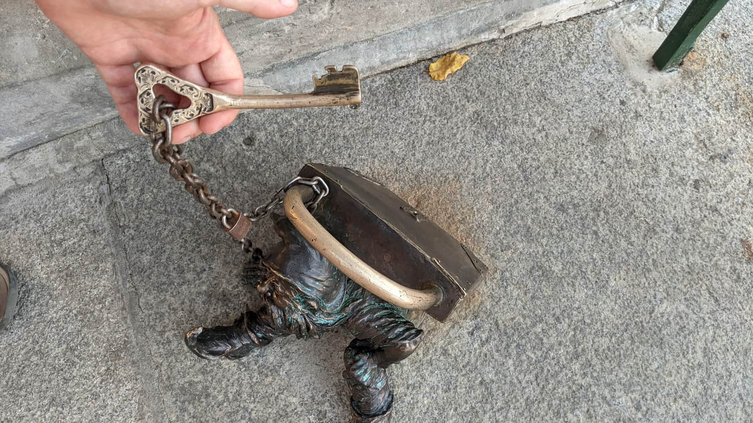 Dwarf with a padlock at the Bridge of Lovers