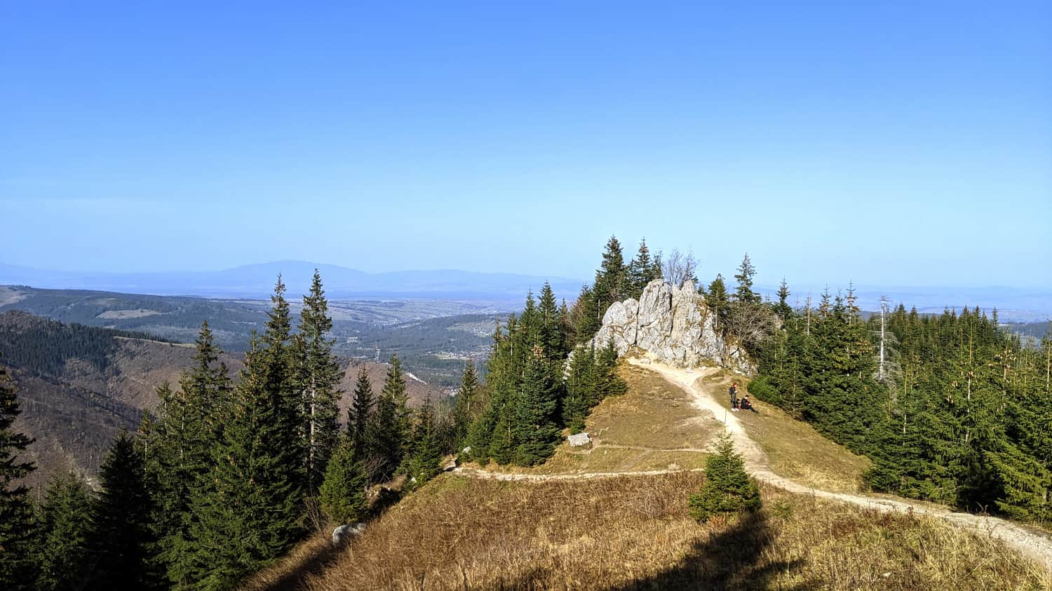 Szczyt Piec (1460 m.n.p.m).