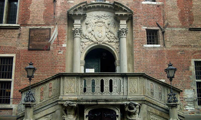 Schody i portal Ratusza Głównego Miasta w Gdańsku, Daniel Eggert, 1766-68 r. Fot: Autorstwa Starscream - Praca własna, CC BY-SA 3.0, https://commons.wikimedia.org/w/index.php?curid=5389728