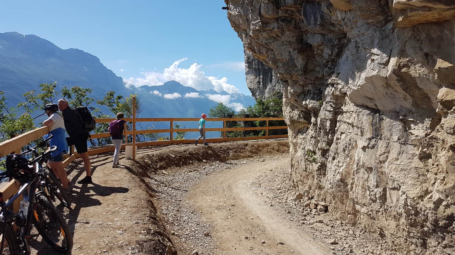 Via del Ponale szlak pieszo-rowerowy nad jeziorem Garda