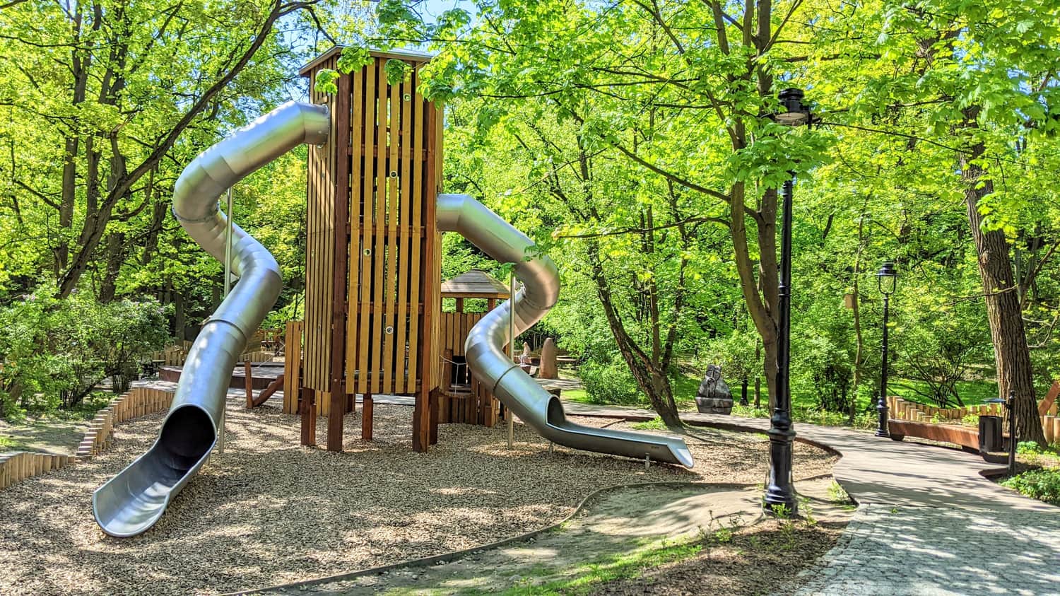 Obecny Plac zabaw - Park Bednarskiego