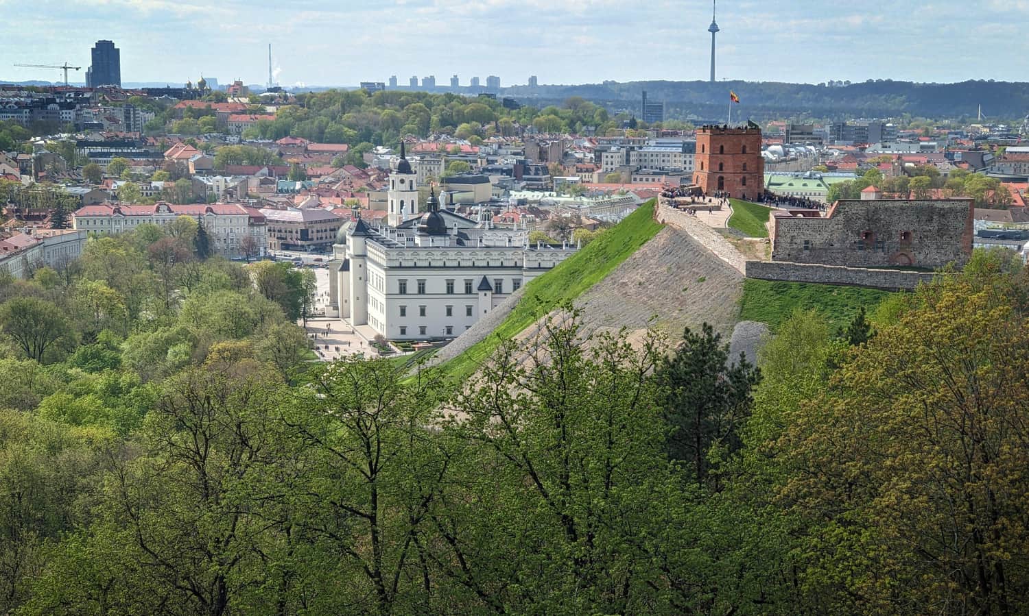 Zamek Dolny i Górny z Basztą Giedymina - widok z Góry Trzykrzyskiej