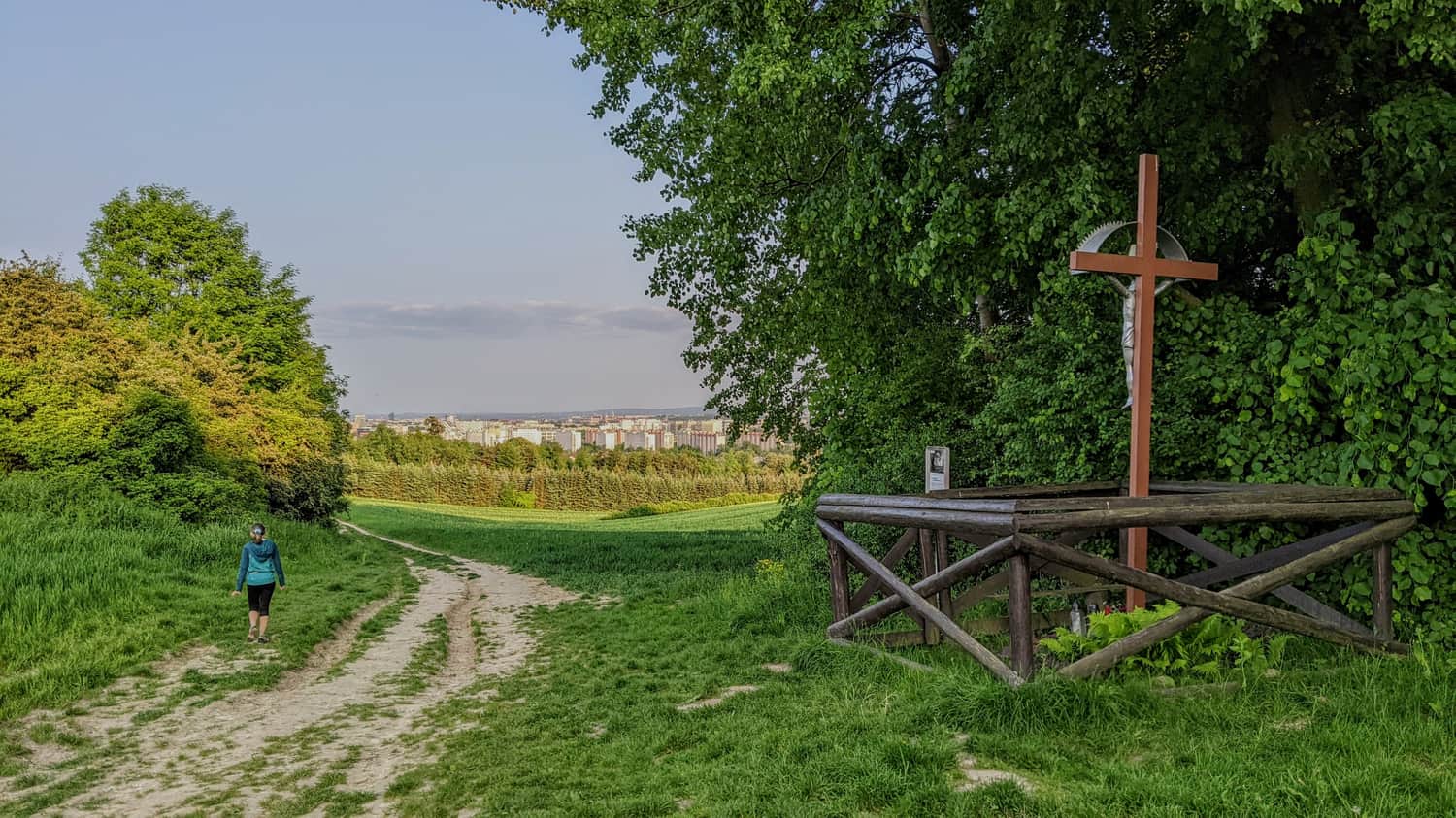 Krzyż pod Lipką - punkt widokowy na Kraków 