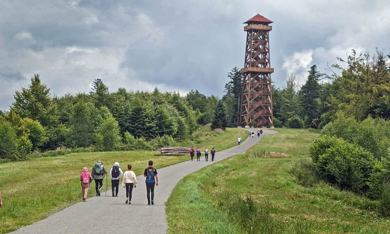 Najkrótsza droga do wieży widokowej na Holicy