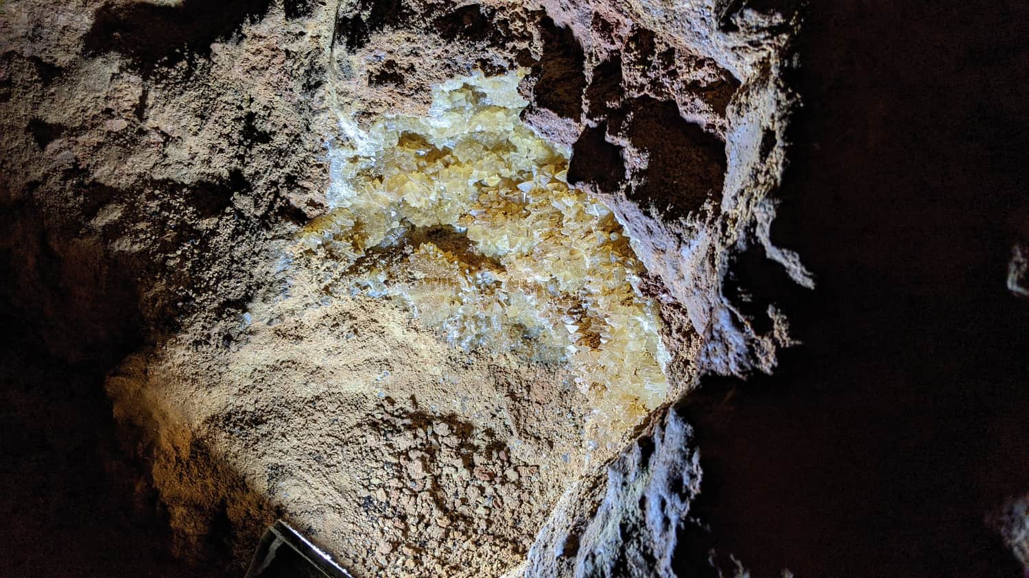 calcite brush