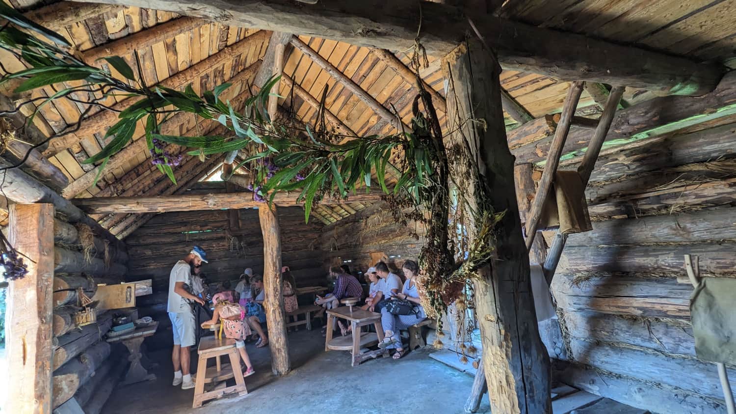 Craftsmen's huts, Fairy Fortress Inwałd