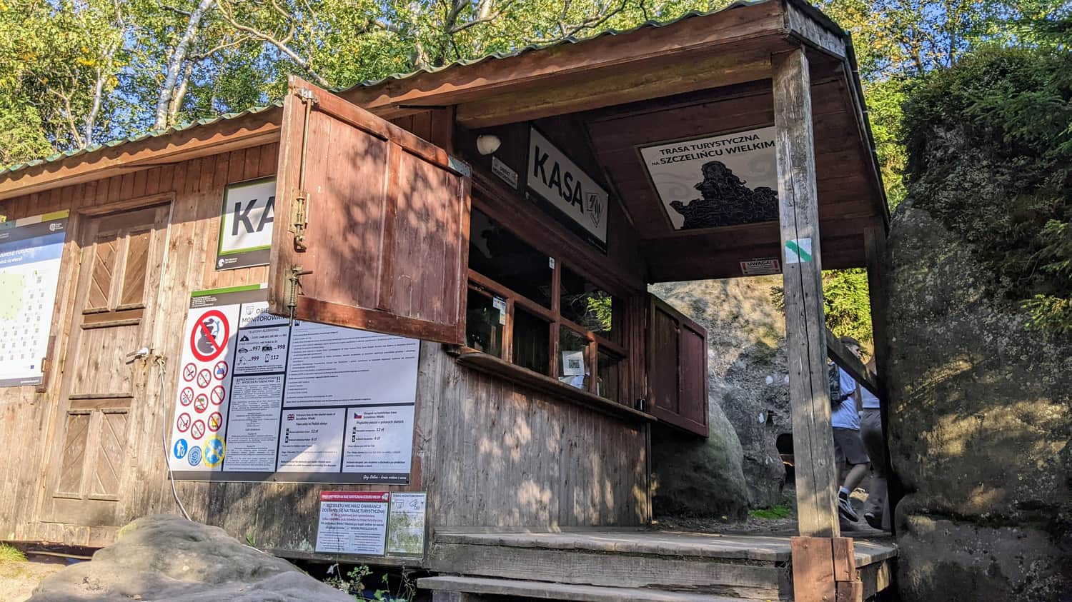 Kasa na Szczeliniec Wielki