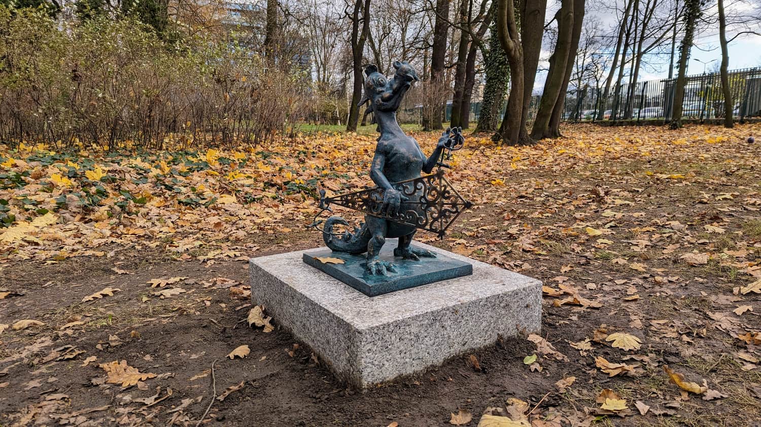 Smok z latawcem, Park Jordana