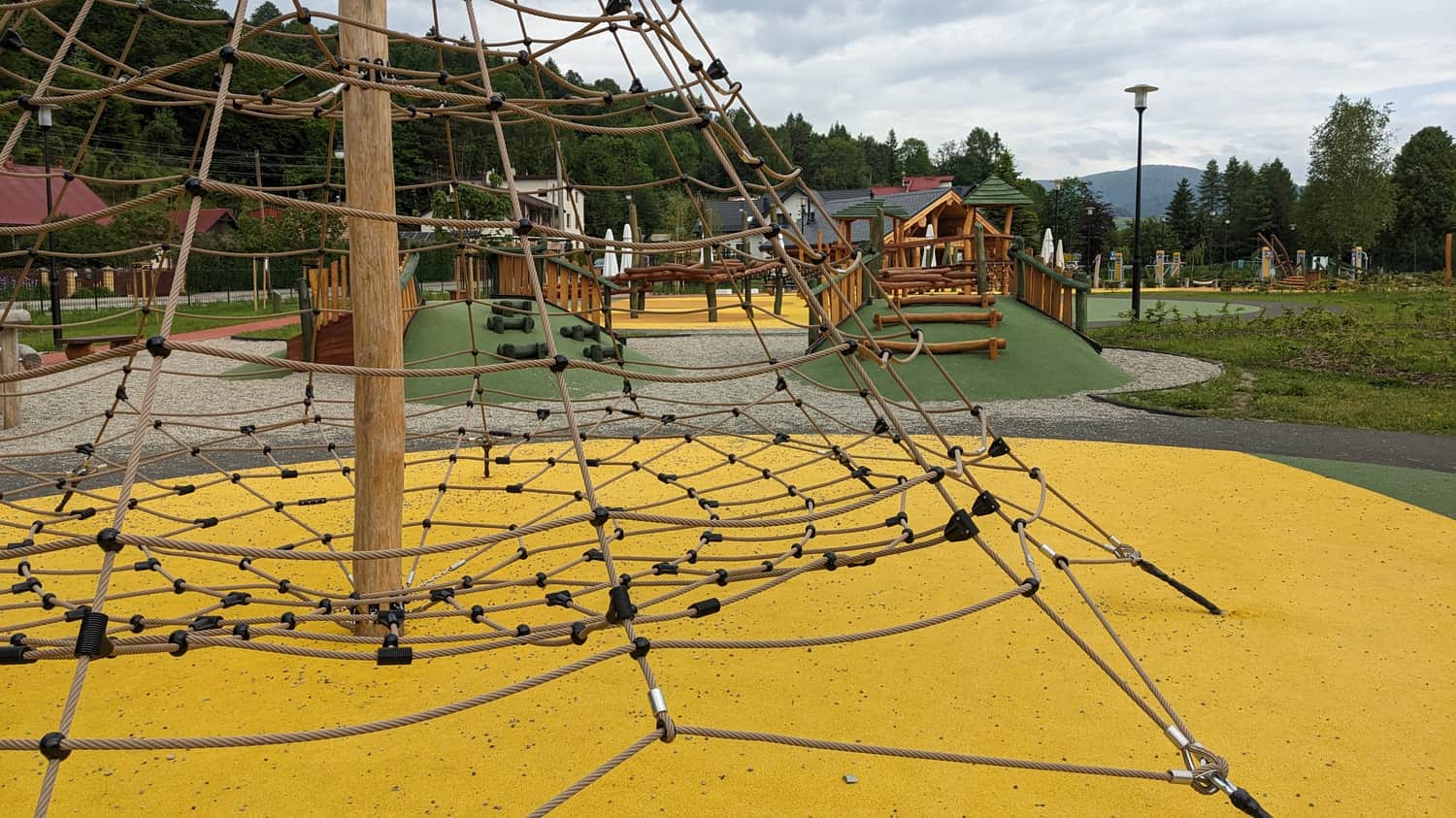 Park Zdrojowy Baszta - plac zabaw w Muszynie-Zdroju