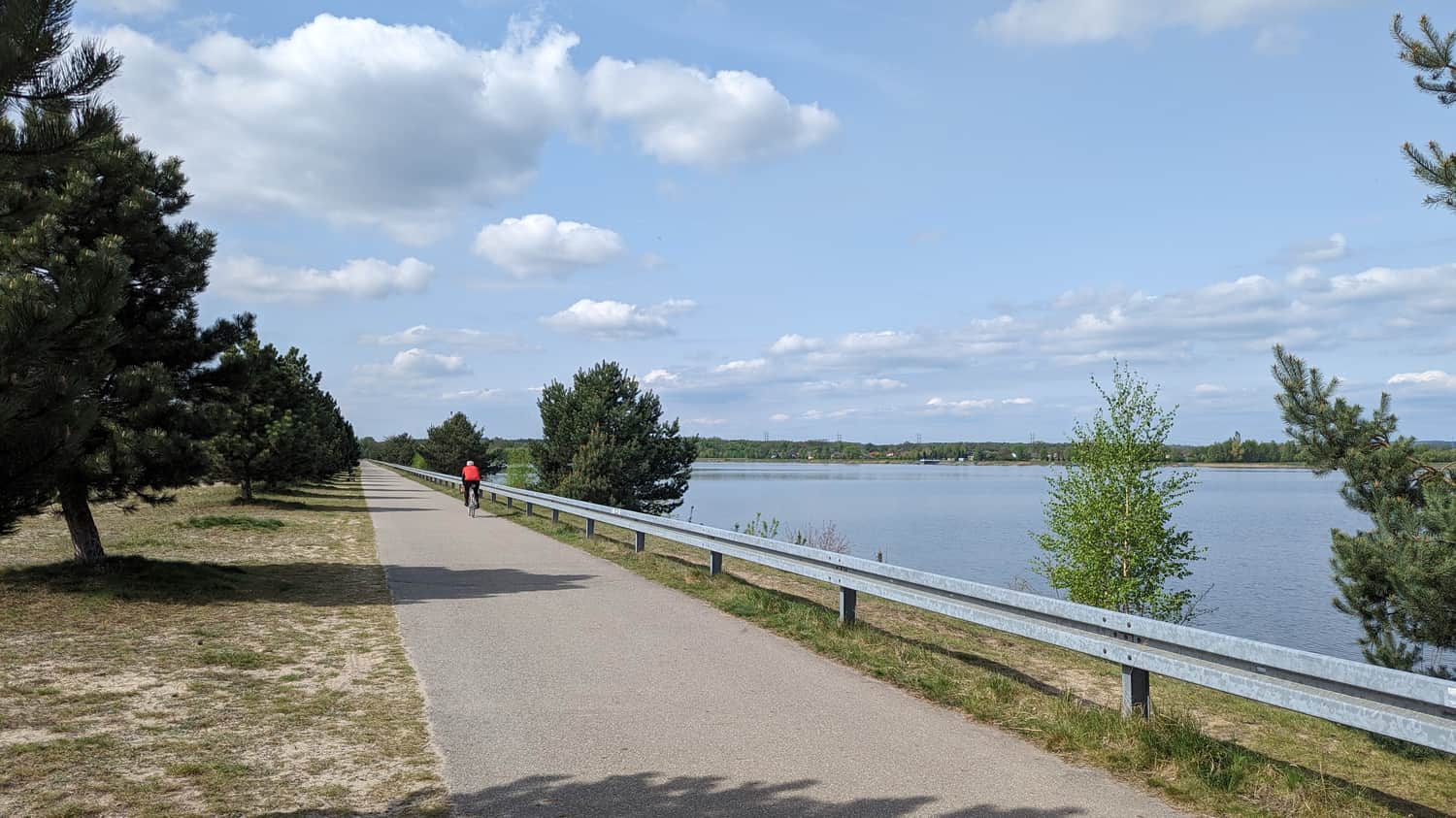 Trasa wzdłuż zbiornika Pogoria IV