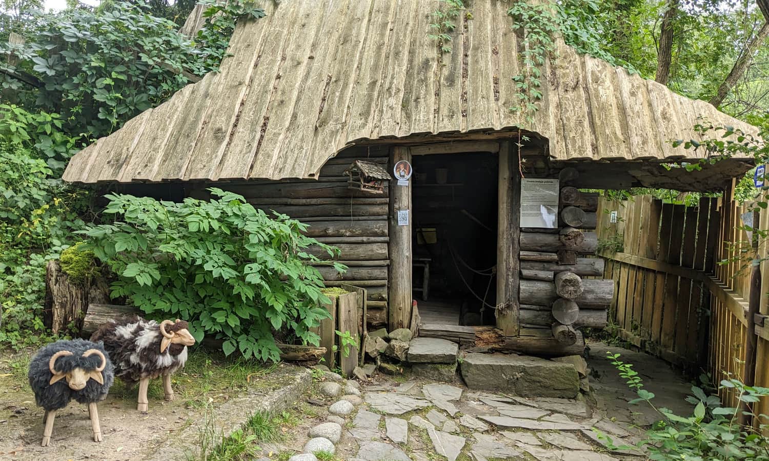 Shepherd's hut in the Museum of Highlanders and Robbers in Rabka-Zdrój