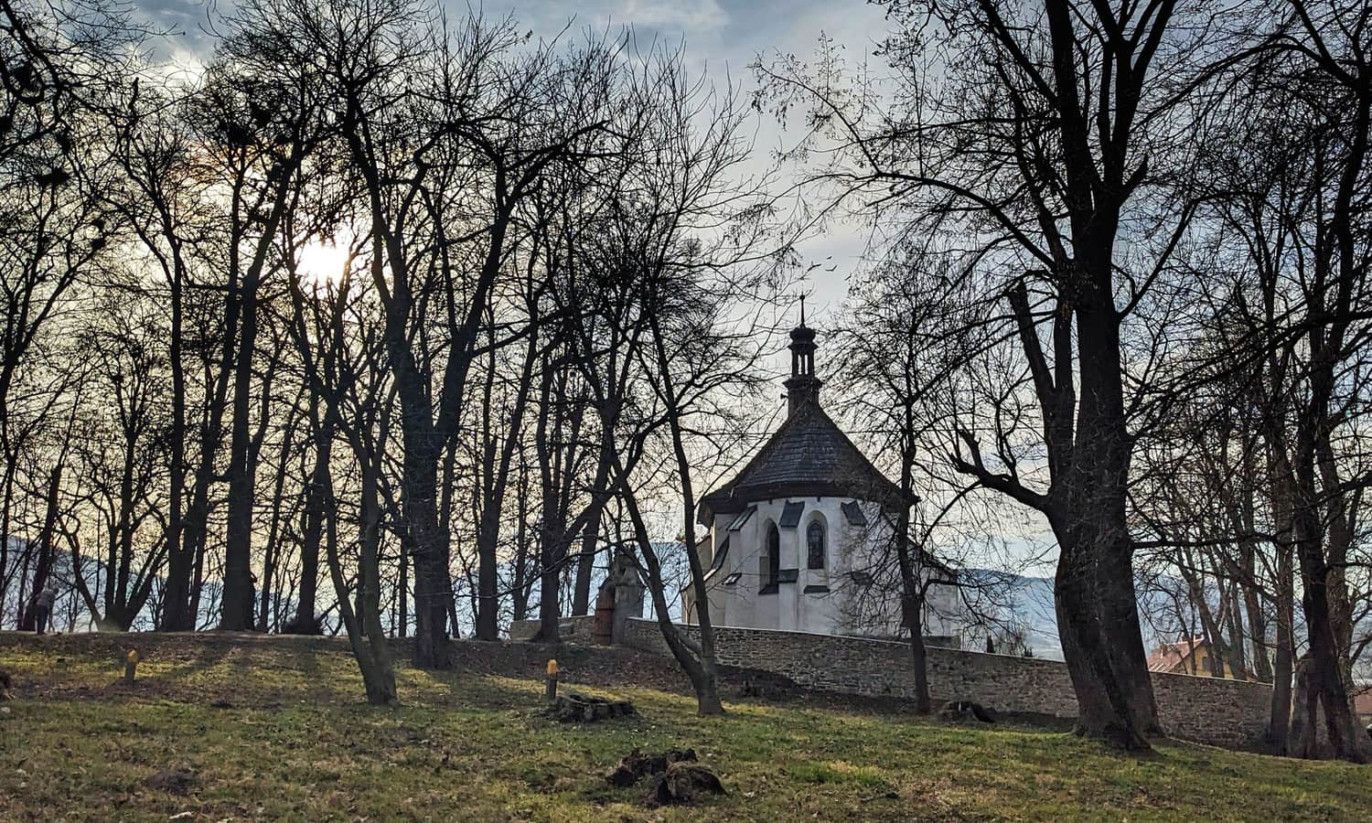 Kościół św. Bartłomieja Apostoła w Zbyszycach - perełka architektury gotyckiej w Małopolsce