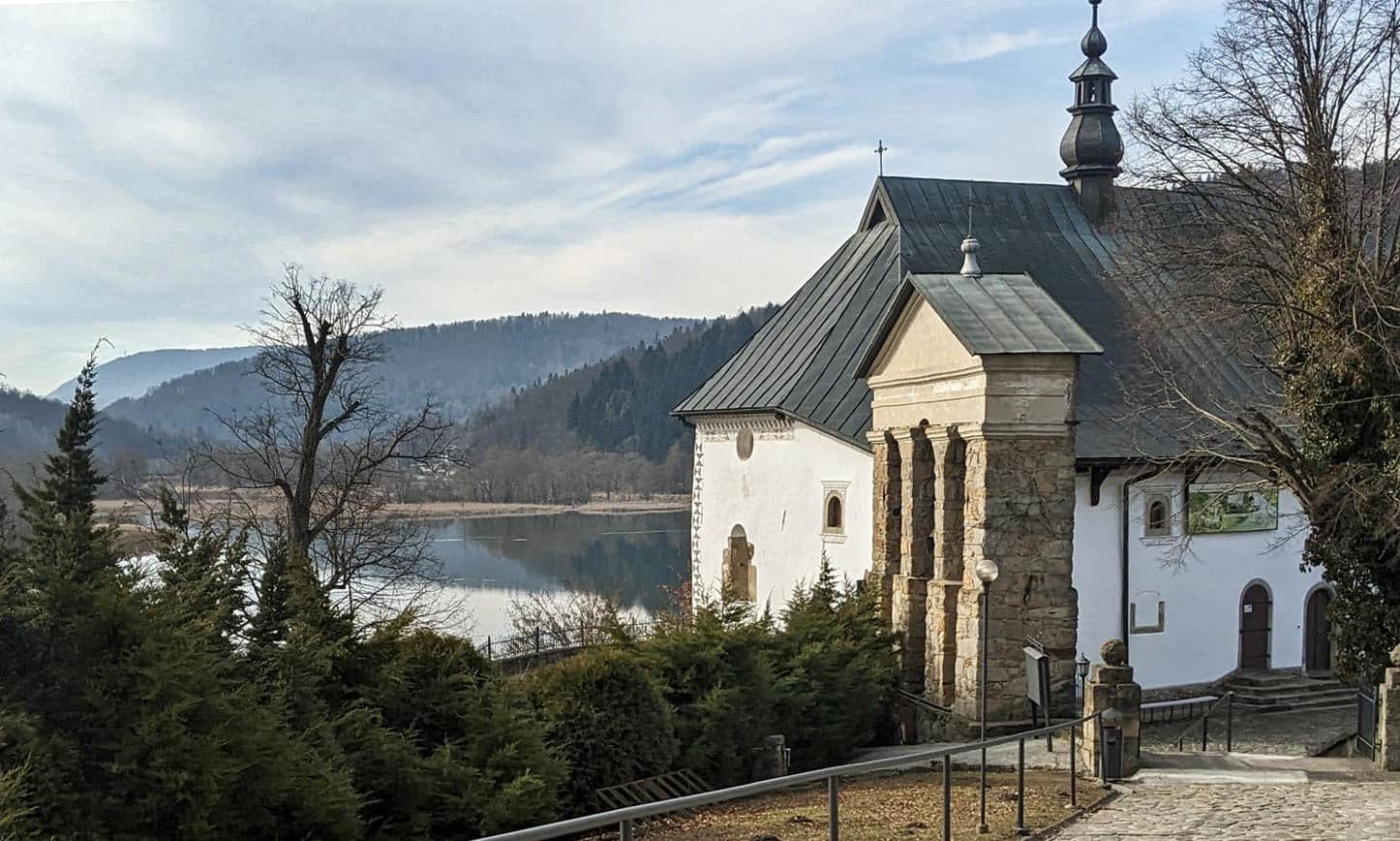 Kościół śś. Świerada i Benedykta w Tropiu - perła romańskiej architektury