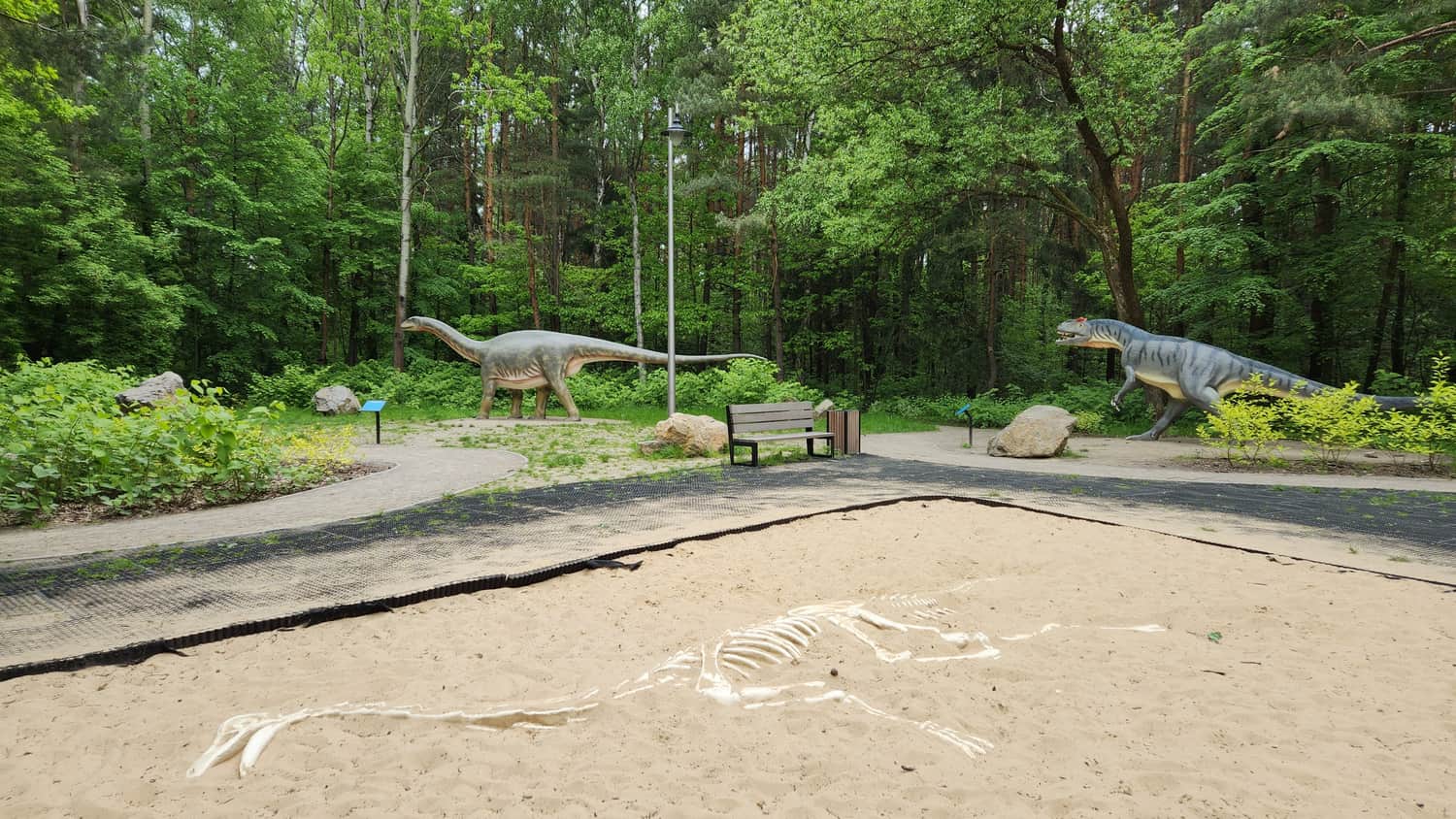 Dino Park, Park im. Jacka Kuronia w dzielnicy Kazimierz Górniczy w Sosnowcu