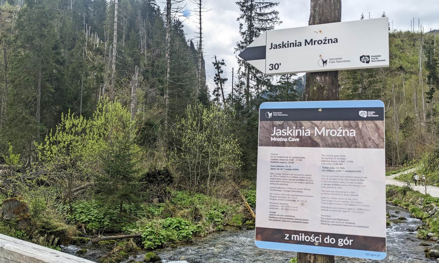 The Black Trail from Kościeliska Valley to Mroźna Cave