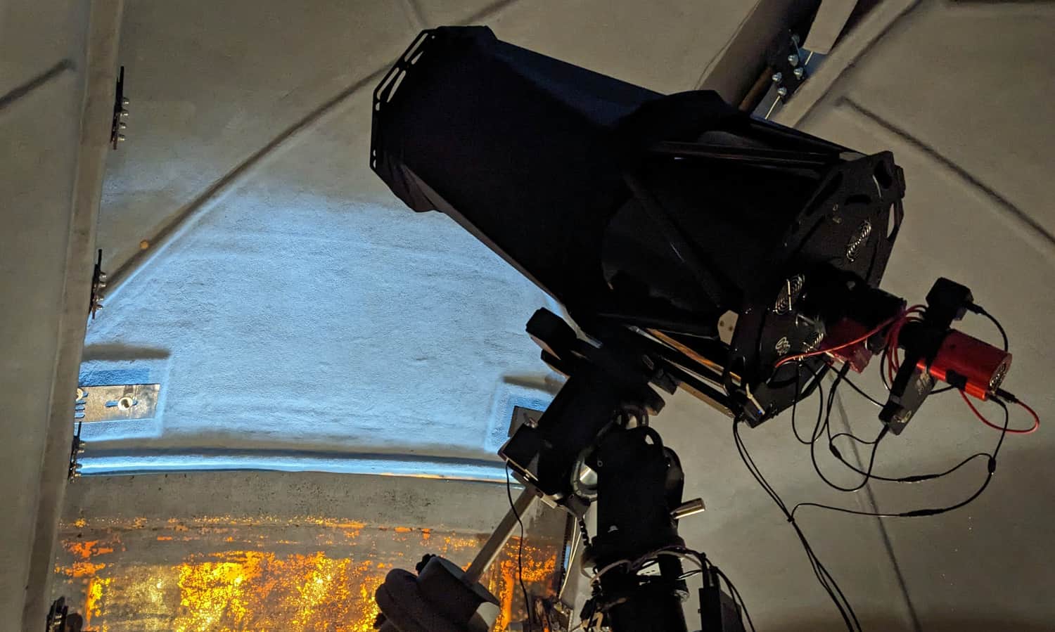 Teleskop obserwatorium na Lubomirze