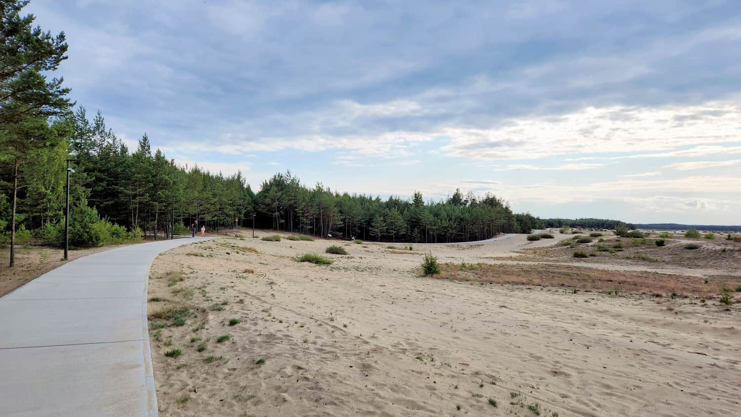Pustynia Błędowska, ścieżka pieszo-rowerowa