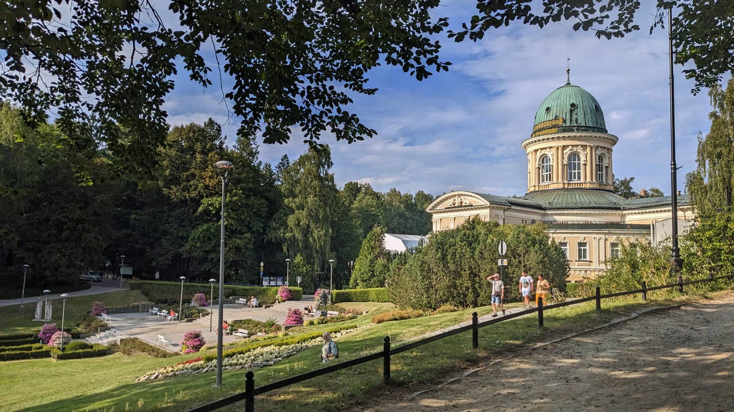 Lądek-Zdrój. Parku Zdrojowy i Zdrój Wojciech, lato 2025 r.