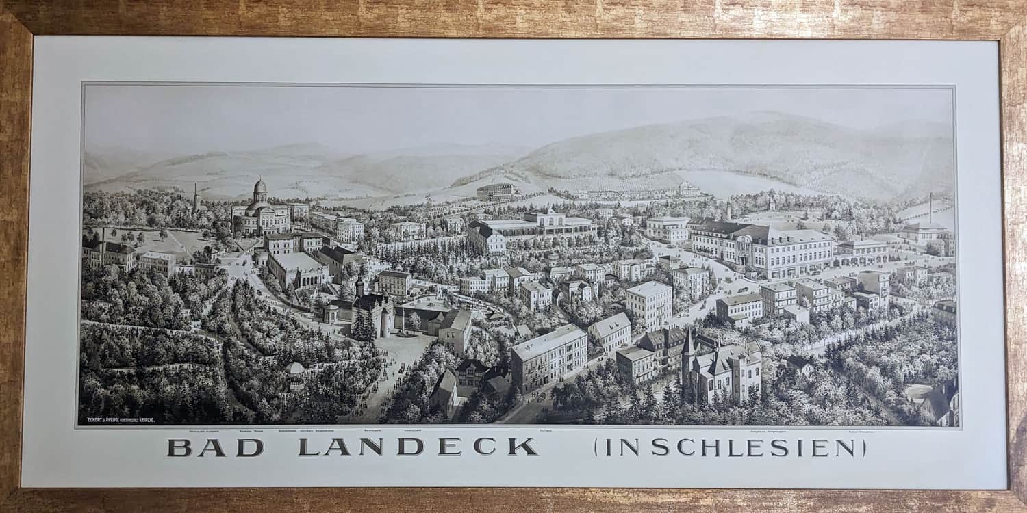 Bad Landeck na rycinie z XIX w. Znajdziemy ją w holu Zdroju Wojciech na I piętrze. 